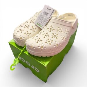 Crocs size 11 women floral cut clog white NEW